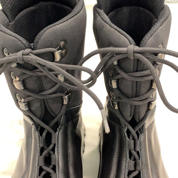 Prada utility pack up boot Size 39.5. - Picture 3 of 12